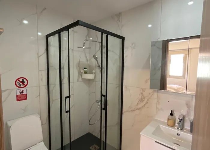 Le Voyageur Ii Larnaca